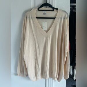 *NWT* A New Day Women’s Cream V-Neck Sweater